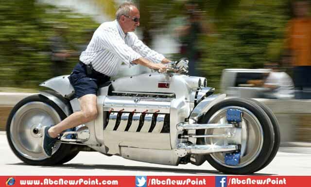 Top-10-Most-Expensive-Bikes-in-the-World-2015-Dodge-Tomahawk-V10-Superbike