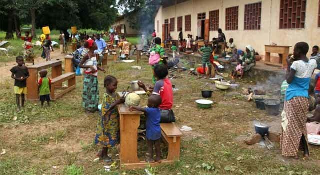 Top-10-Most-Poorest-Countries-In-The-World-2015-Central-African-Republic