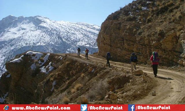 Top-10-List-of-Most-Beautiful-Places-To-Visit-In-Pakistan-Ziarat