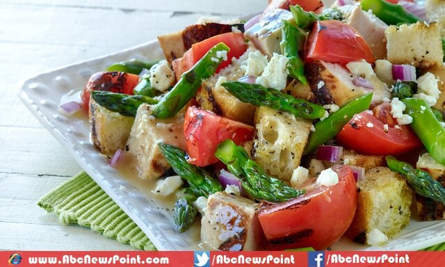 Panzanella Salad With Grilled Chicken